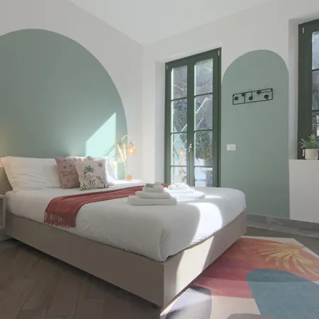 Ca Del Lasco - Modern In Classic Apartment
