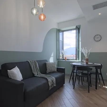 Ca Del Lasco - Modern In Classic * Bellano